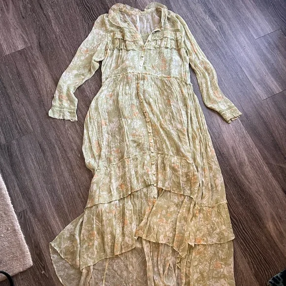 By Anthropologie Long Sleeve Sheer Hanky-Hem Midi Dress - Picture 9 of 13